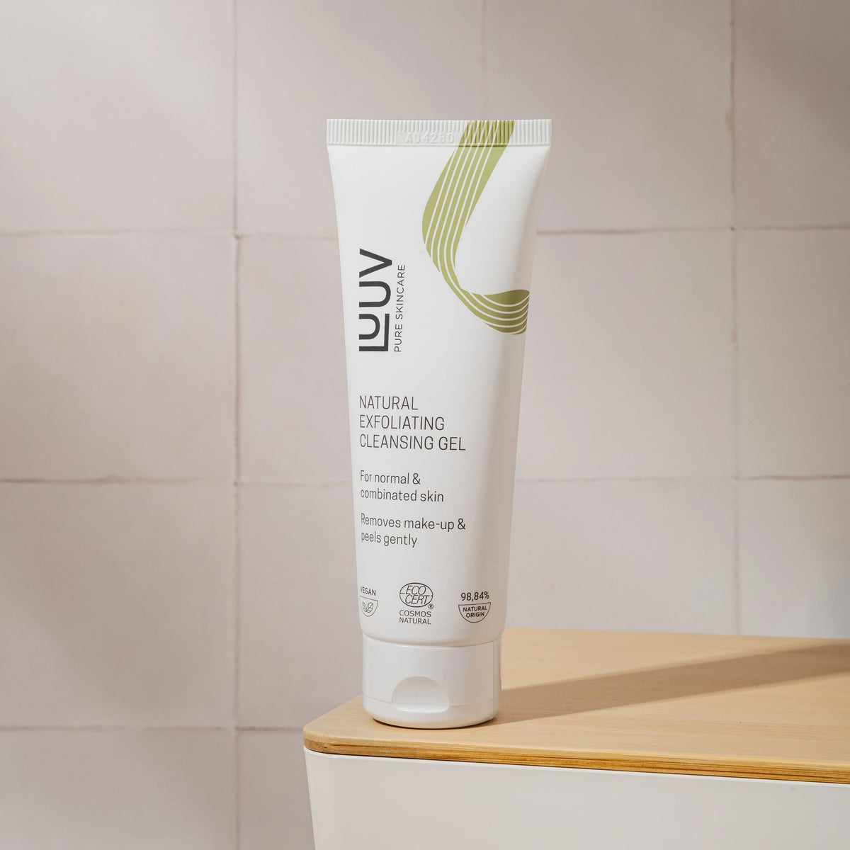 Natural Exfoliating Cleansing Gel with Bamboo, 75ml