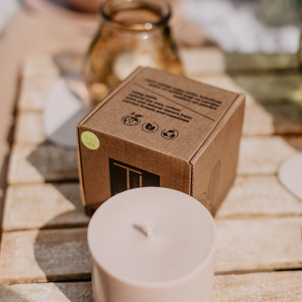 Hand-made Soy Wax Candle with Linden Flower & Honey Scent