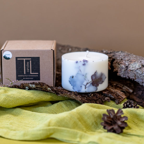Hand-made Soy Wax Candle with Forest Scent - White
